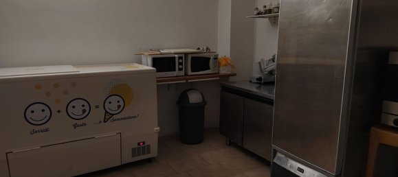 250m² Commercial property in Lentate sul Seveso, Italy No. 252018 3