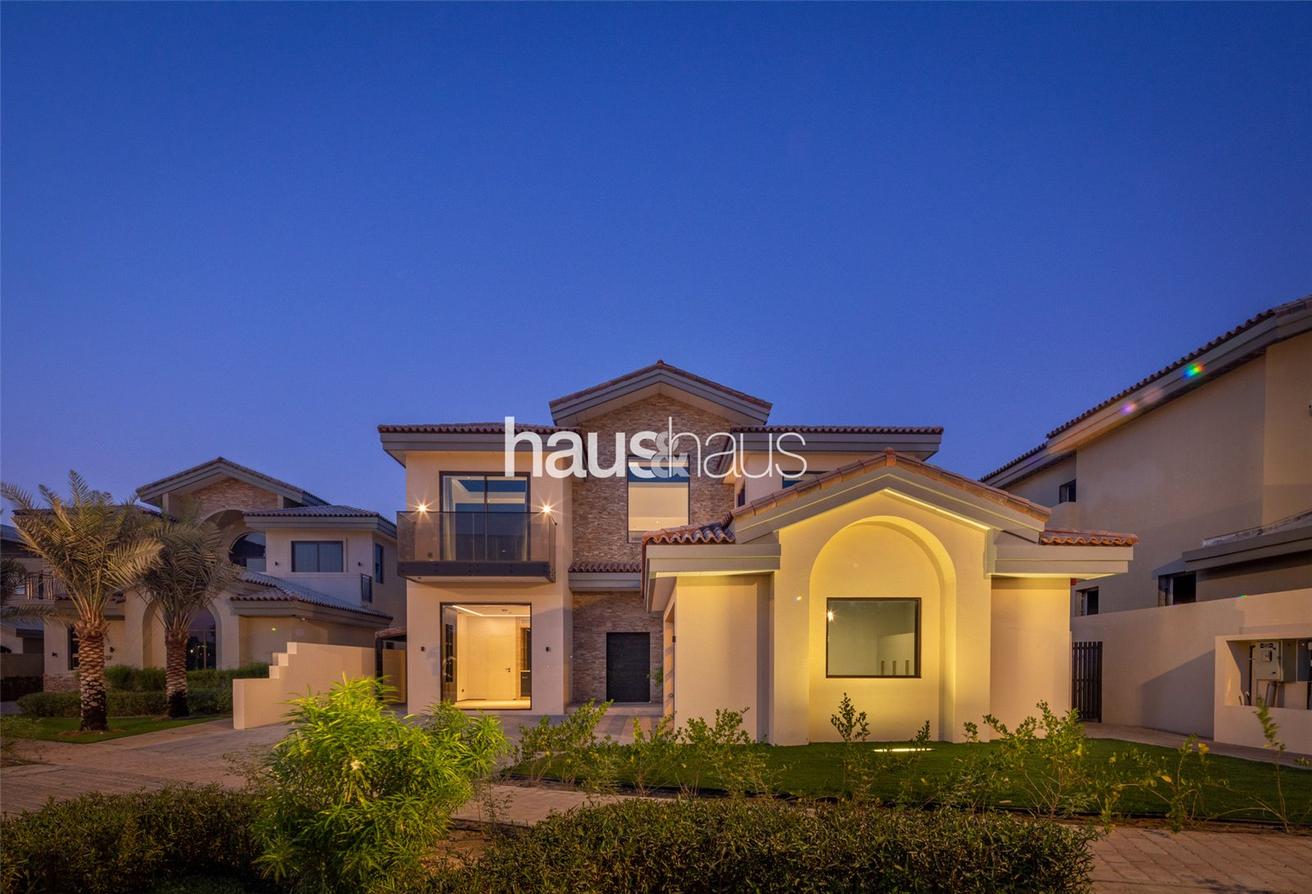 5 bedrooms Villa in Jumeirah Golf Estates, UAE No. 99420