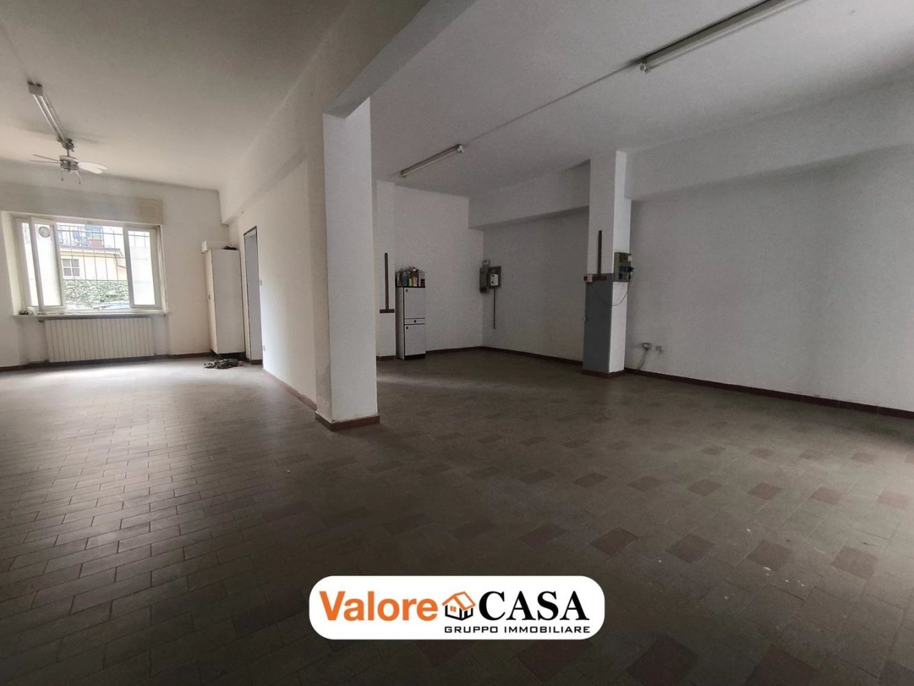 Entrepôt à Acqui Terme, Italy 91m² No. 320624