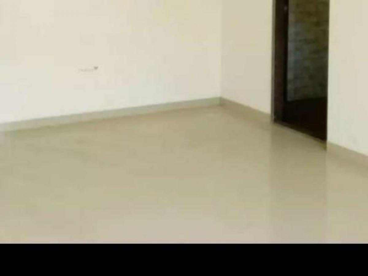 3 bedrooms House in Mumbai, India No. 27097