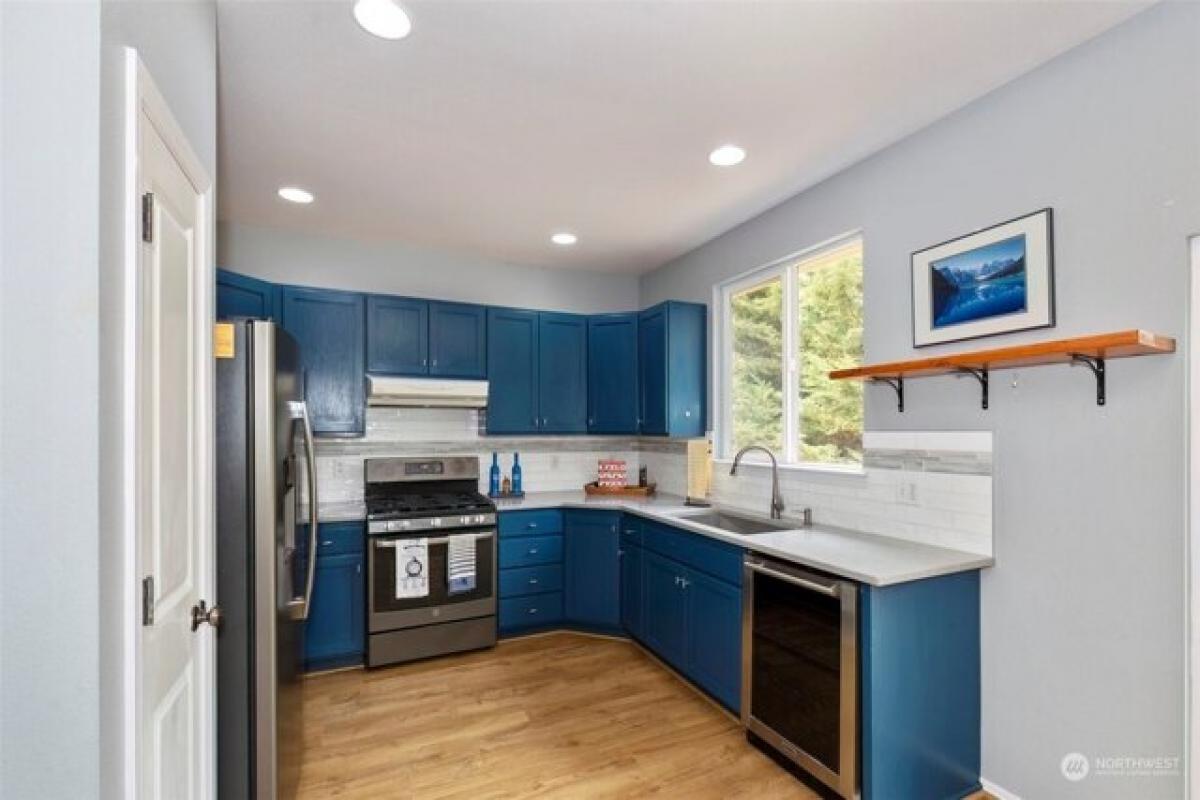 Дом с 3 спальнями в Bremerton, США № 420114