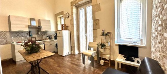 2 bedrooms Apartment in Syracuse, Italy No. 250228 2