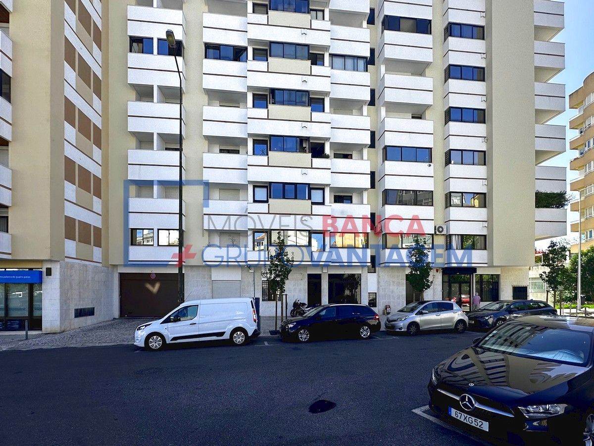 6 غرف نوم شقة في Lisbon, Portugal رقم 79499