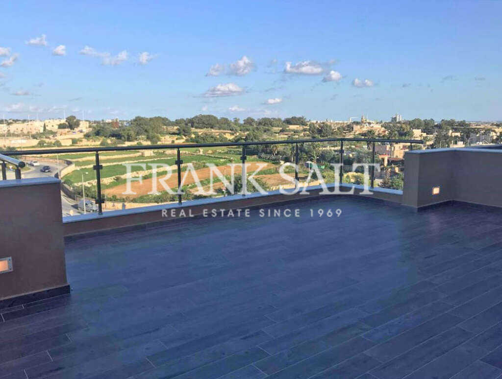 Ático de 1 dormitorio en Naxxar, Malta No. 4055