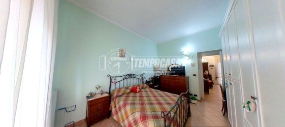 3 rooms Apartment in Turin, Italy No. 148634 8