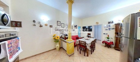 3 rooms Apartment in Turin, Italy No. 148634 2