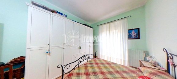 3 rooms Apartment in Turin, Italy No. 148634 7