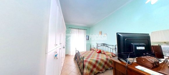 3 rooms Apartment in Turin, Italy No. 148634 6