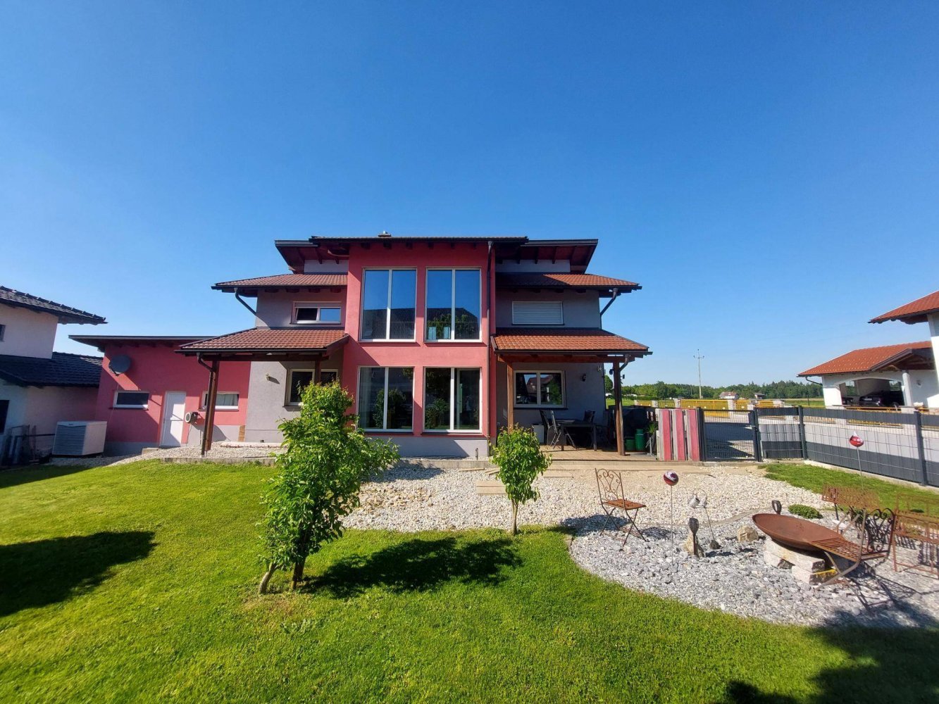 3 Schlafzimmer Haus in Neukirchen an der Enknach, Austria, Nr. 153589