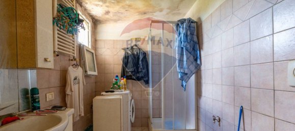 2 bedrooms Apartment in Guidonia Montecelio, Italy No. 137200 2