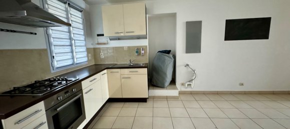 2 bedrooms House in Villeneuve-sur-Verberie, France No. 155325 3