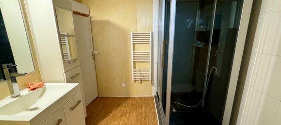 2 bedrooms House in Villeneuve-sur-Verberie, France No. 155325 9