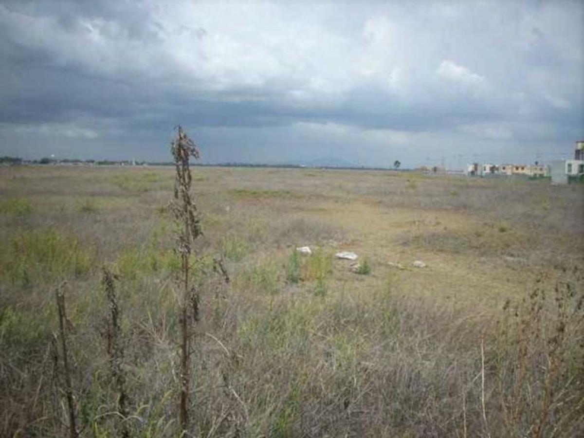  Land in Tecamac de Felipe Villanueva, Mexico No. 204938