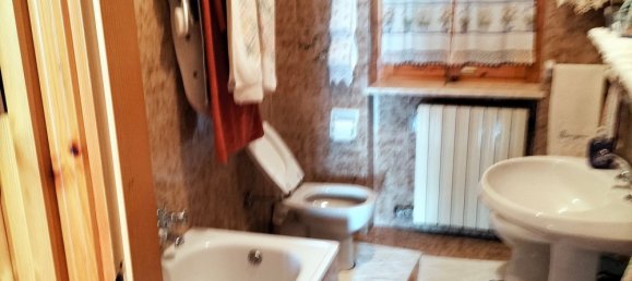 3 rooms Apartment in Erbezzo, Italy No. 294525 22