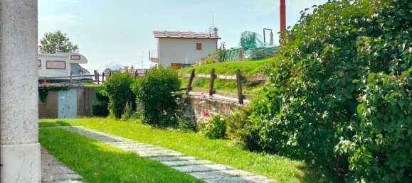 3 rooms Apartment in Erbezzo, Italy No. 294525 5