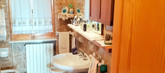 3 rooms Apartment in Erbezzo, Italy No. 294525 21