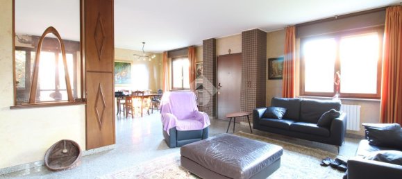 Villa de 7 habitaciónes en Santena, Italy No. 5706 7