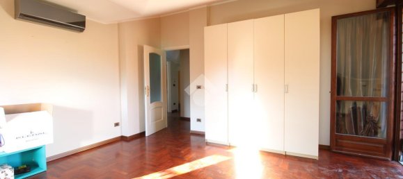 Villa de 7 habitaciónes en Santena, Italy No. 5706 47