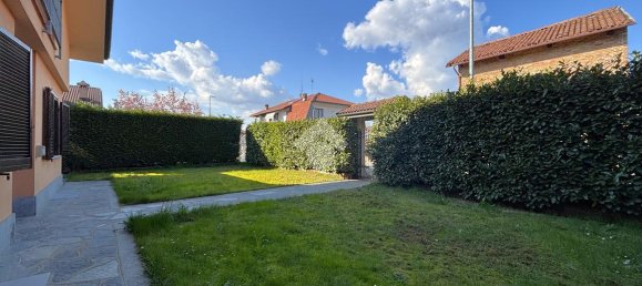 Villa de 7 habitaciónes en Santena, Italy No. 5706 13