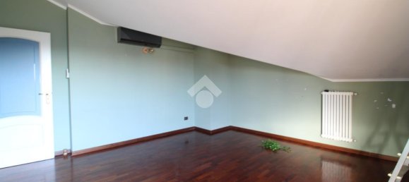 Villa de 7 habitaciónes en Santena, Italy No. 5706 50