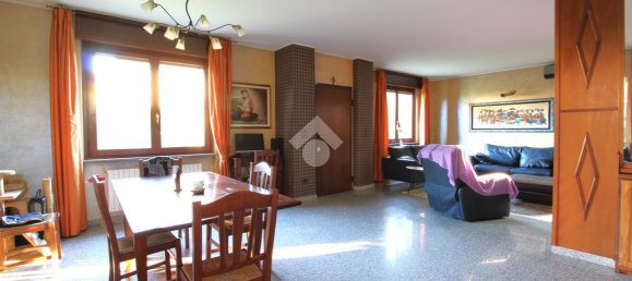 Villa de 7 habitaciónes en Santena, Italy No. 5706 28