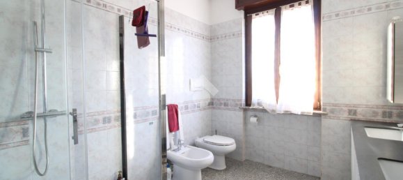Villa de 7 habitaciónes en Santena, Italy No. 5706 29
