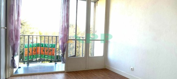 2 bedrooms Apartment in Athis-Mons, France No. 134493 6
