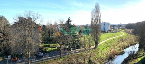 2 bedrooms Apartment in Athis-Mons, France No. 134493 3