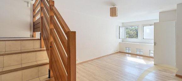 3 bedrooms Duplex in Villejuif, France No. 187224 4