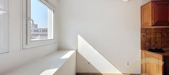 3 bedrooms Duplex in Villejuif, France No. 187224 3