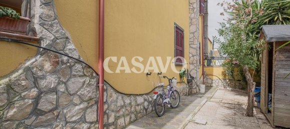 6 bedrooms Apartment in Aprilia, Italy No. 321786 4
