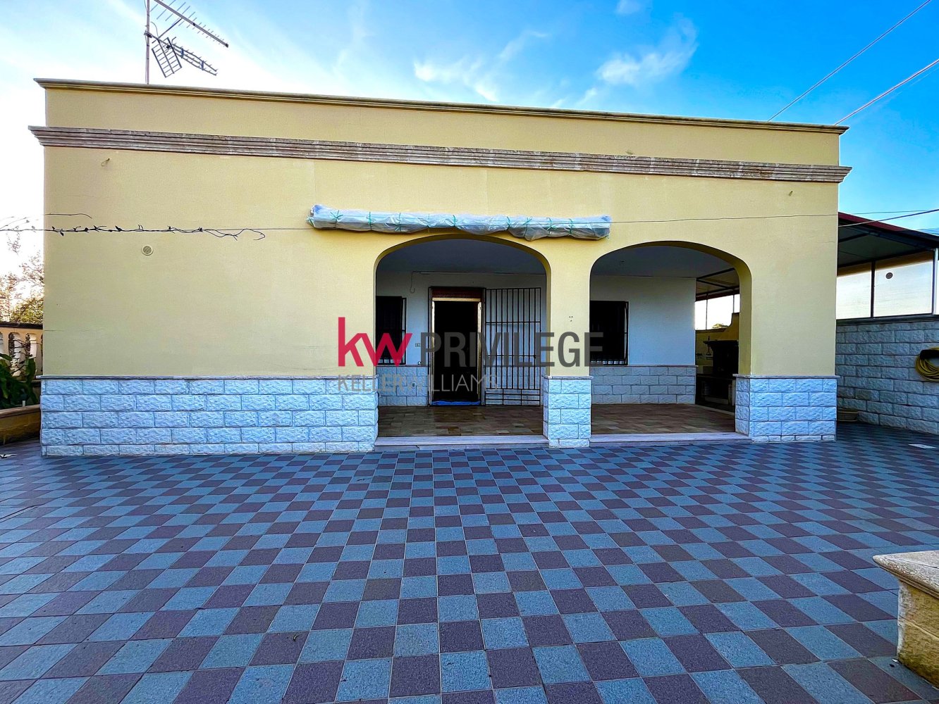 2 bedrooms House in Manduria, Italy No. 86742