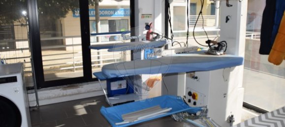 39m² Commercial property in Cascais, Portugal No. 59899 3