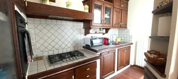 4 bedrooms Apartment in San Costanzo, Italy No. 342696 3