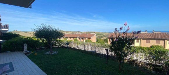 4 bedrooms Apartment in San Costanzo, Italy No. 342696 8