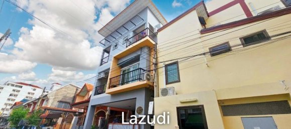 9 bedrooms Commercial property in Pattaya, Thailand No. 14763 2