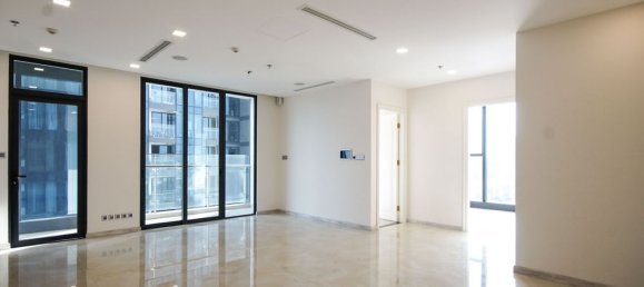 3 bedrooms Apartment in District 1, Vietnam No. 18272 2