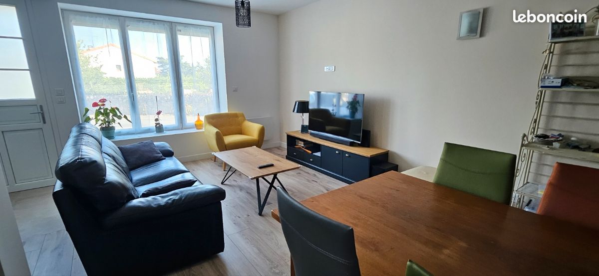 3 bedrooms House in Vienne, France No. 319879