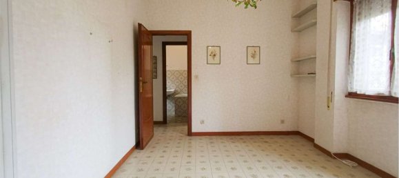 Casa de 3 divisões em Pomezia, Italy N.º 202447 58