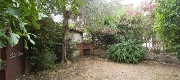 Casa de 3 divisões em Pomezia, Italy N.º 202447 43