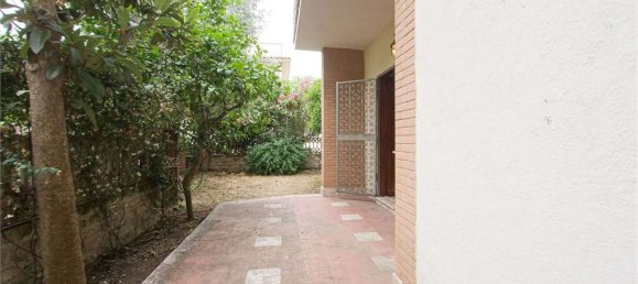 Casa de 3 divisões em Pomezia, Italy N.º 202447 46