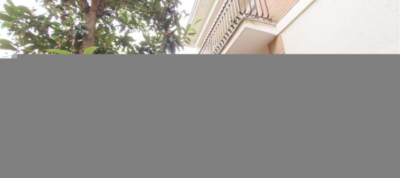 Casa de 3 divisões em Pomezia, Italy N.º 202447 2