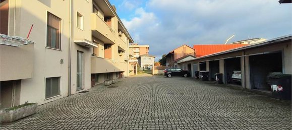 2 Schlafzimmer Wohnung in Novara, Italy, Nr. 82272 4