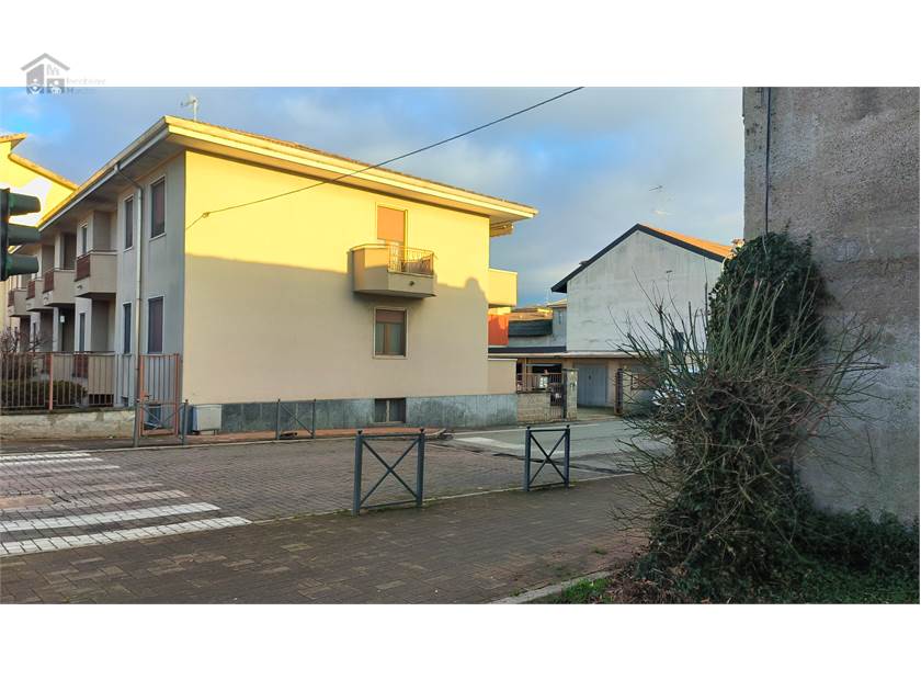 2 Schlafzimmer Wohnung in Novara, Italy, Nr. 82272