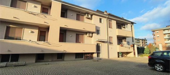 2 Schlafzimmer Wohnung in Novara, Italy, Nr. 82272 7