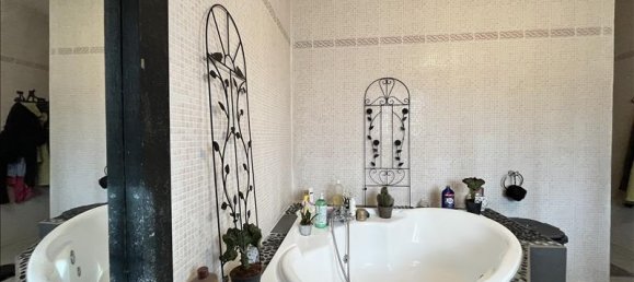 4 bedrooms House in Saint-Remy, France No. 322032 5