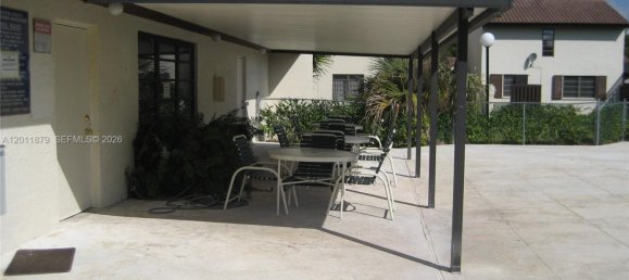 3 Schlafzimmer Villa in Miami, USA, Nr. 614905 12