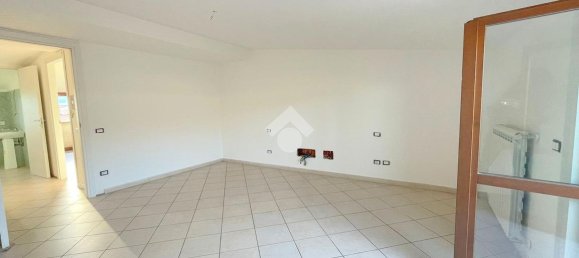 4-salle Appartement à Lariano, Italy No. 235454 17