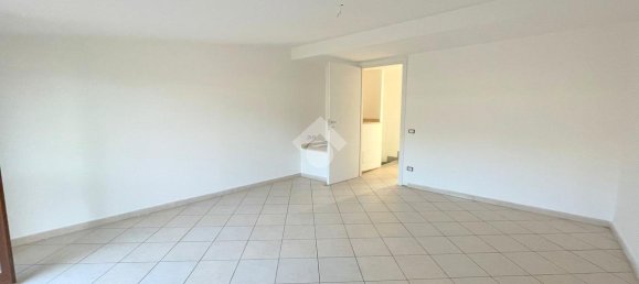 4-salle Appartement à Lariano, Italy No. 235454 15