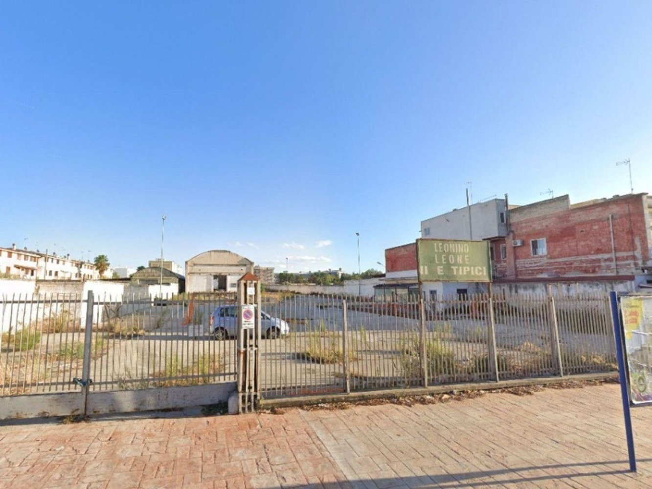  قطعة أرض في San Ferdinando di Puglia, Italy 8000متر مربع رقم 373054